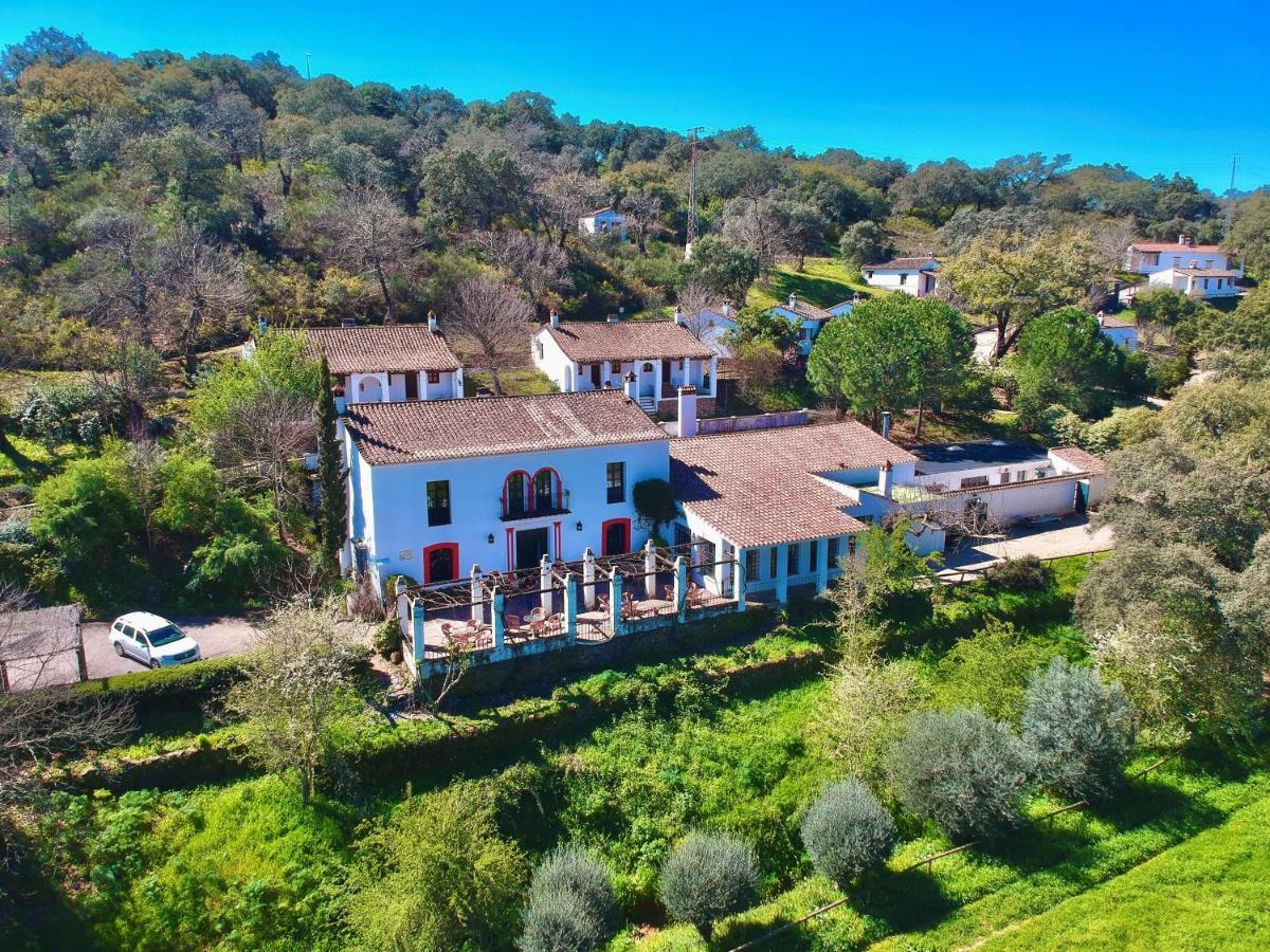 Finca Valbono Apartamentos Rurales Y Hotel Aracena Luaran gambar