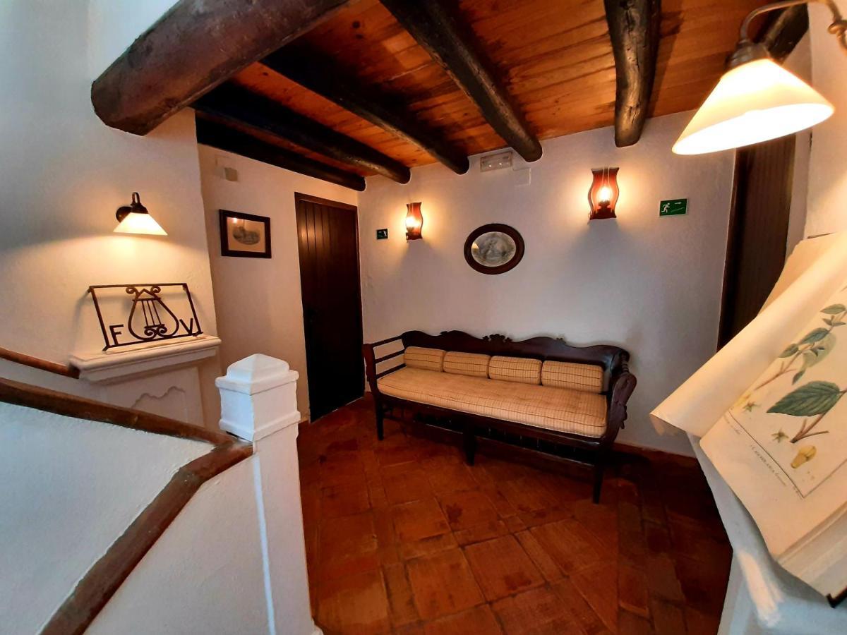 Finca Valbono Apartamentos Rurales Y Hotel Aracena Luaran gambar