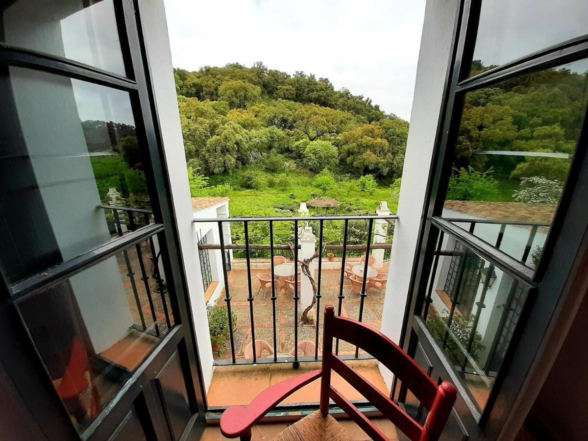 Finca Valbono Apartamentos Rurales Y Hotel Aracena Luaran gambar