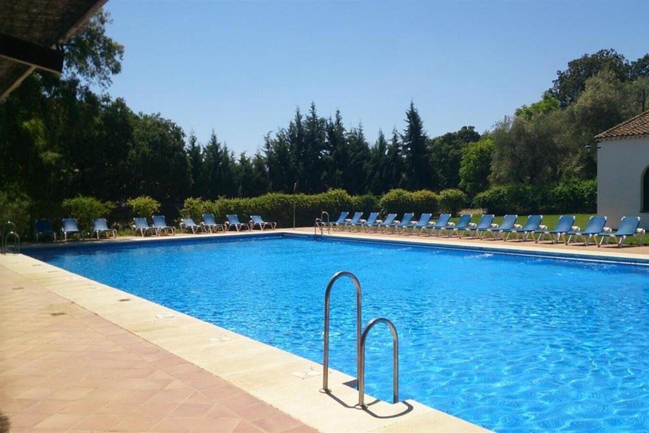Finca Valbono Apartamentos Rurales Y Hotel Aracena Luaran gambar