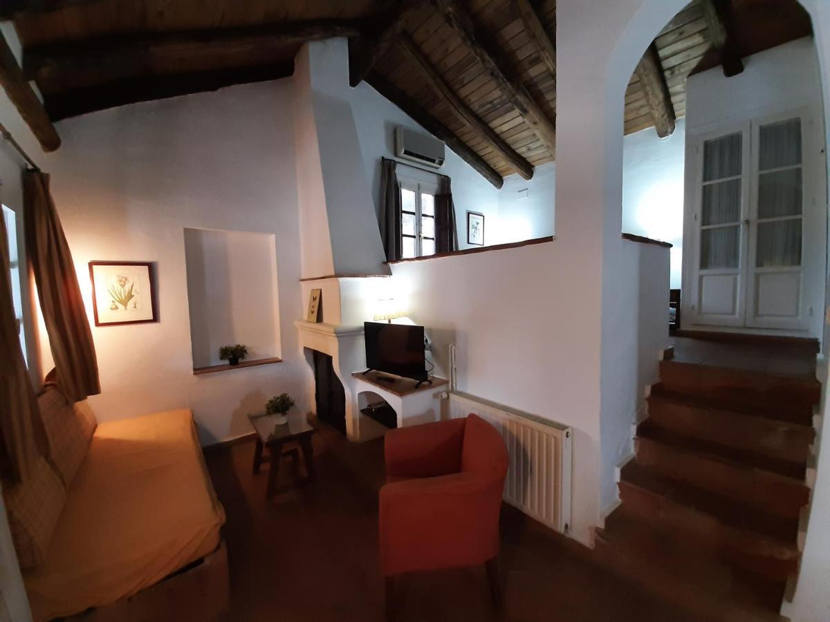Finca Valbono Apartamentos Rurales Y Hotel Aracena Luaran gambar