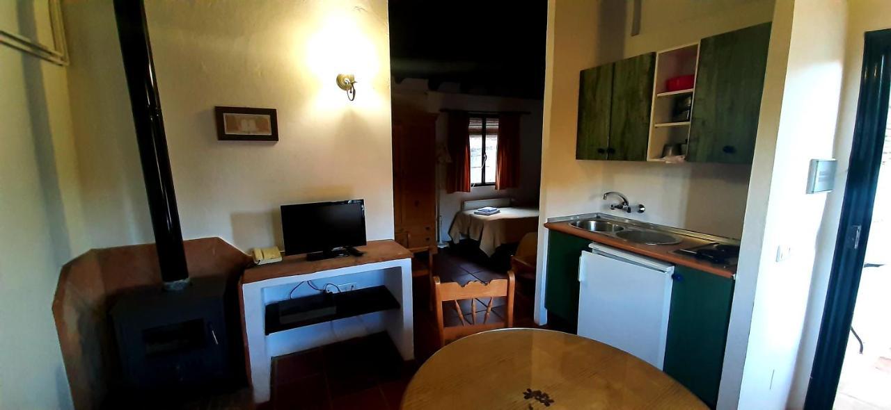 Finca Valbono Apartamentos Rurales Y Hotel Aracena Luaran gambar