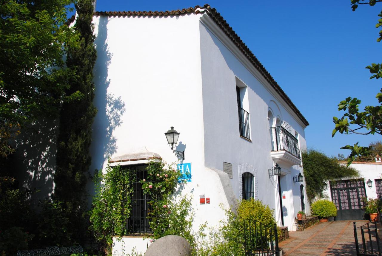 Finca Valbono Apartamentos Rurales Y Hotel Aracena Luaran gambar