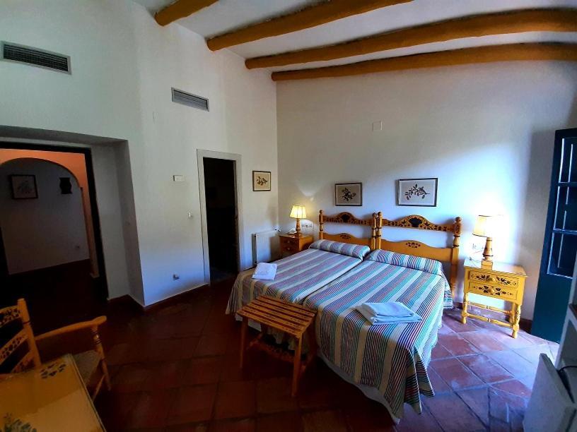 Finca Valbono Apartamentos Rurales Y Hotel Aracena Luaran gambar