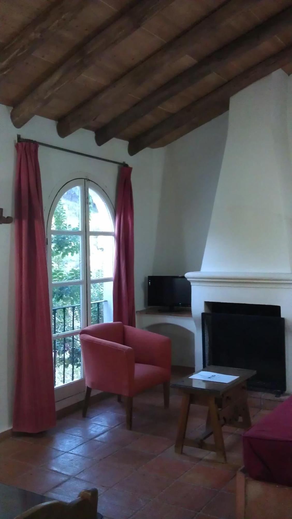 Finca Valbono Apartamentos Rurales Y Hotel Aracena Luaran gambar