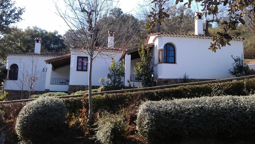 Finca Valbono Apartamentos Rurales Y Hotel Aracena Luaran gambar