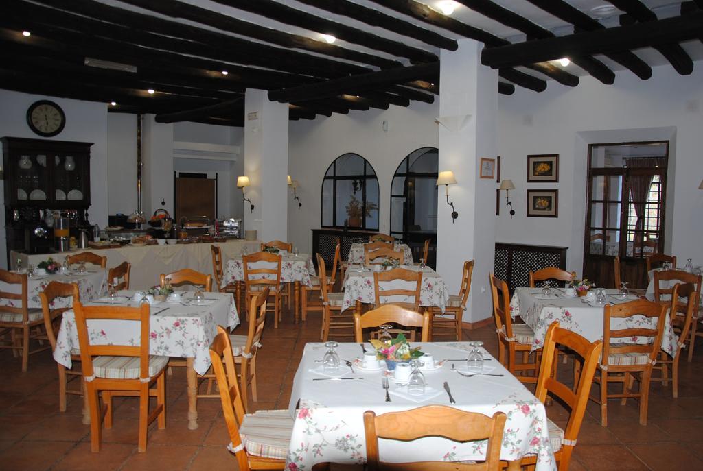 Finca Valbono Apartamentos Rurales Y Hotel Aracena Luaran gambar